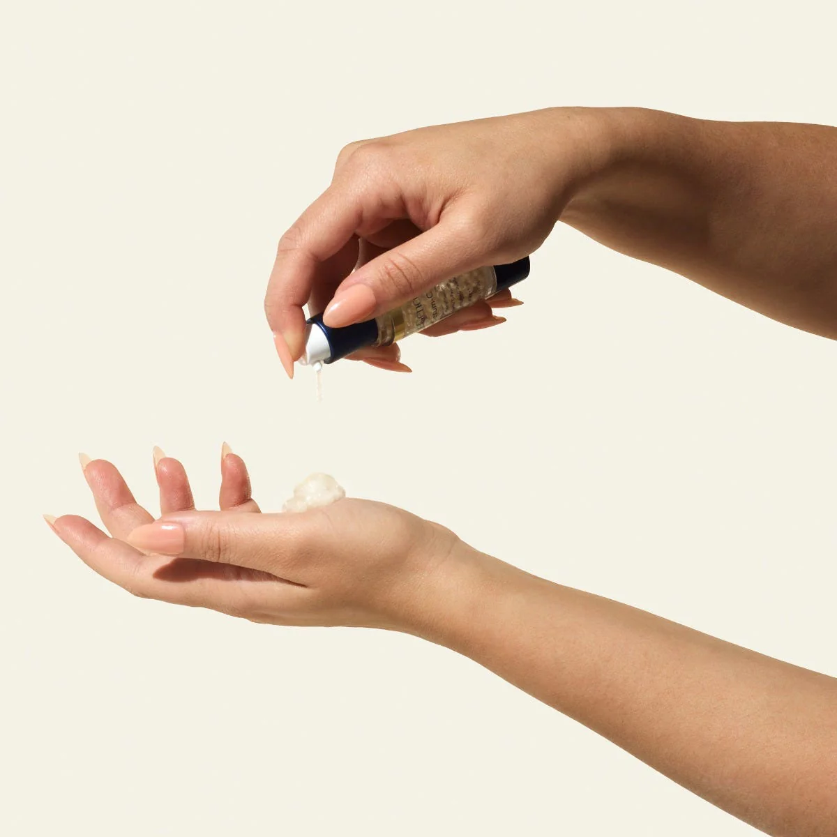 SeneSerum-C Hydrating C-Pearls® Serum - Image 6